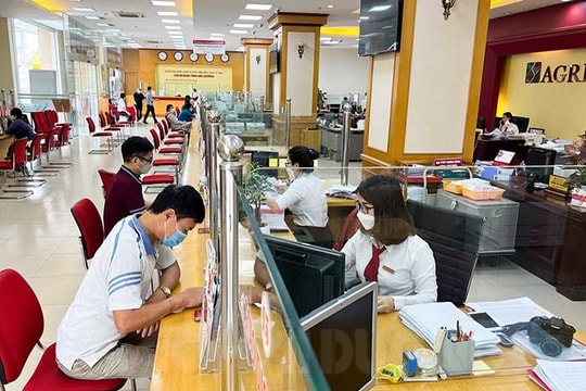 Credit balance in 6 months highest in 4 years